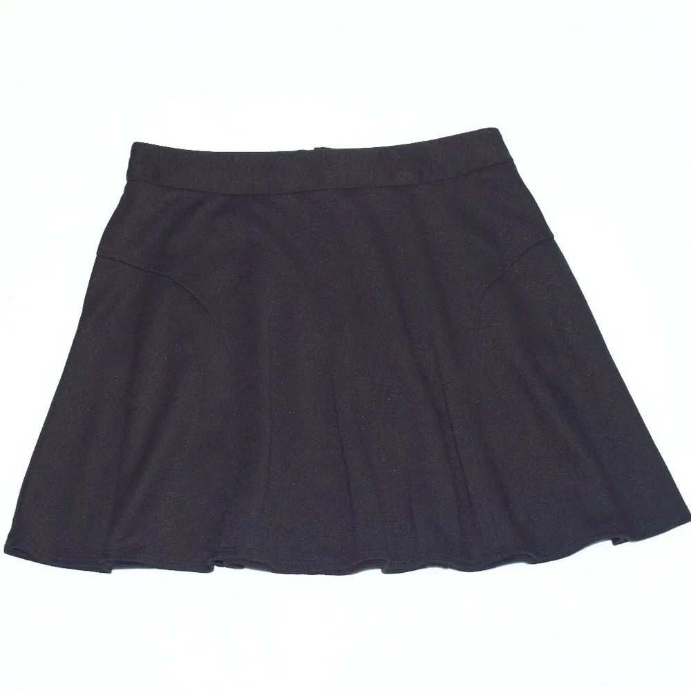 Ally B Black Skirt with Pockets and Back Zipper - Size Large (14)